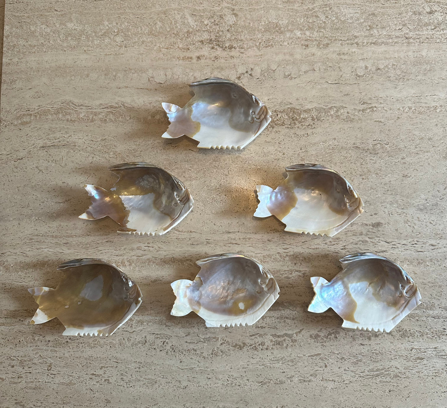 Set of mother of pearl dishes