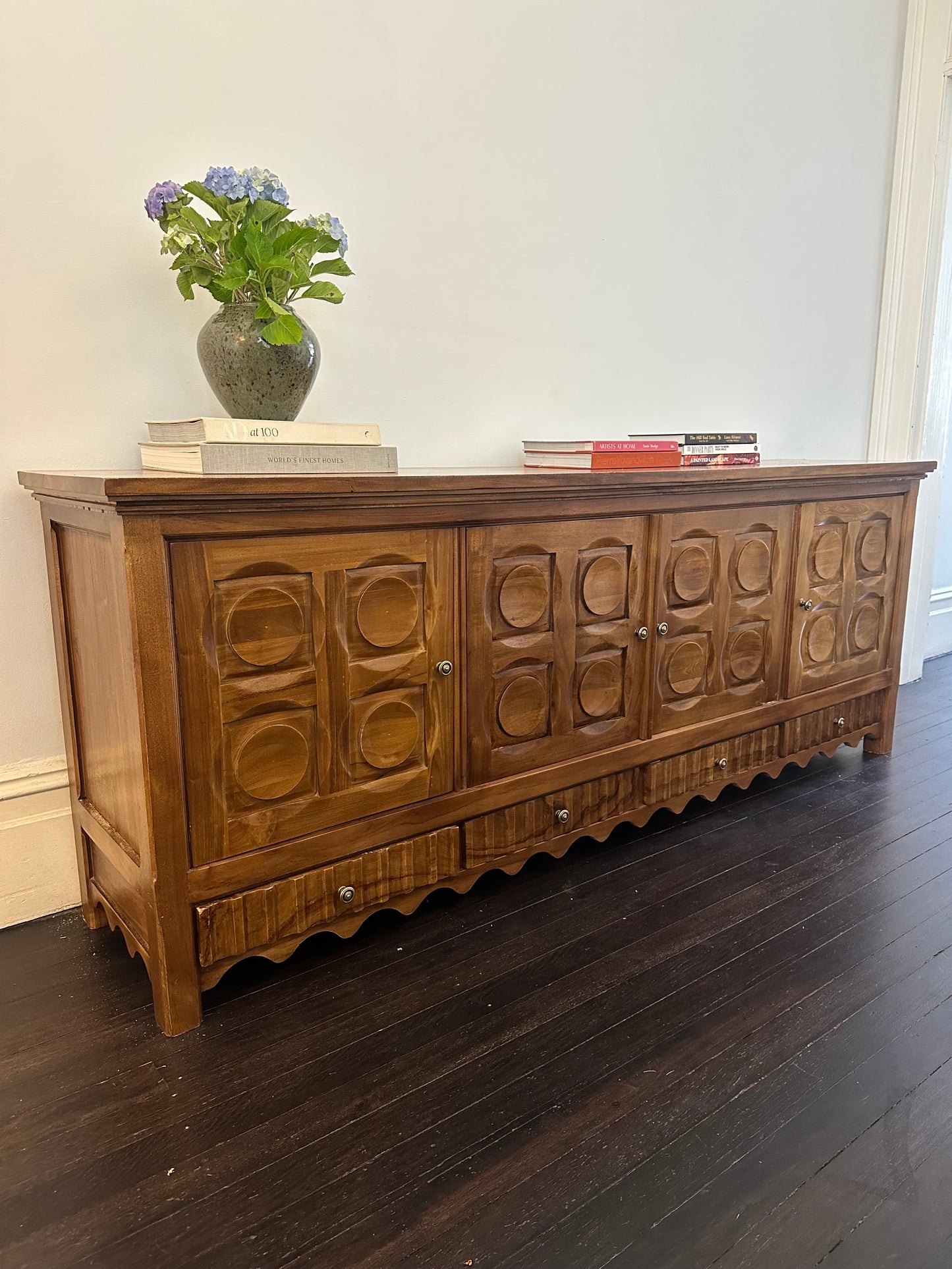 Credenza
